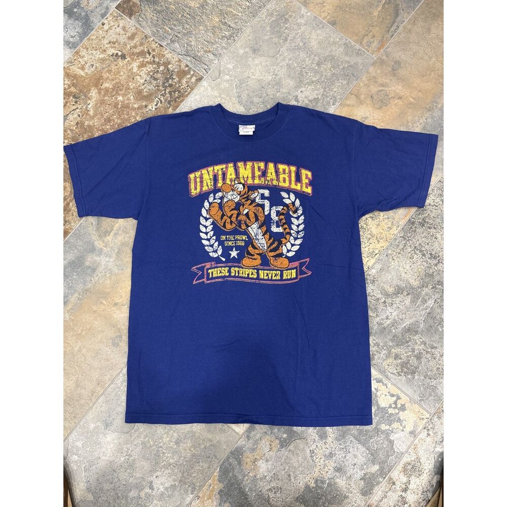 Disney Tigger T-shirt (Size L)